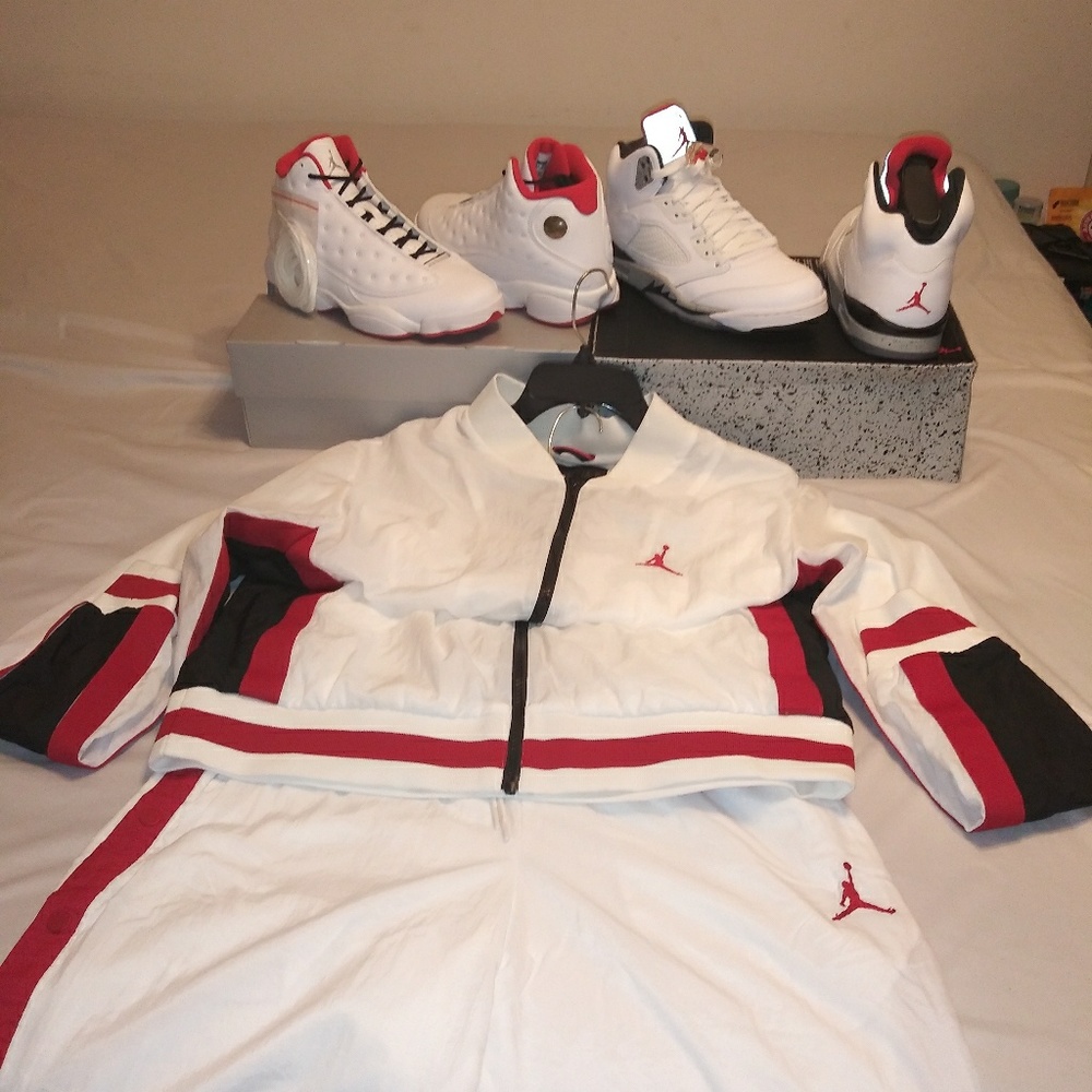Authentic Ltd Ed Jordan Sweatsuit Package